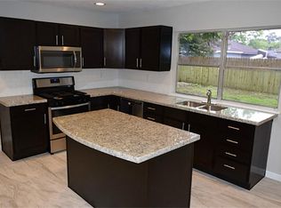 805 Woodhue St, Channelview, TX 77530