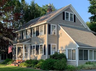 7 Carisbrooke St, Andover, MA 01810