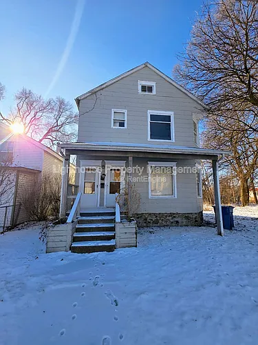 98 Van Buren St E Photo 1