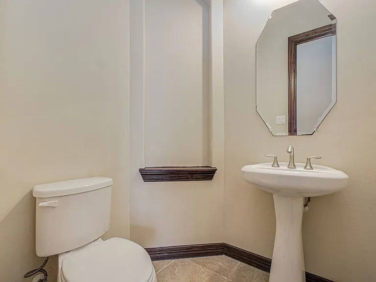 5711 Avon Landing Ln — Photo 18