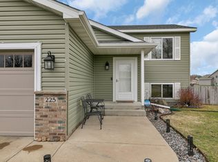 225 Victory Ave, Sartell, MN 56377