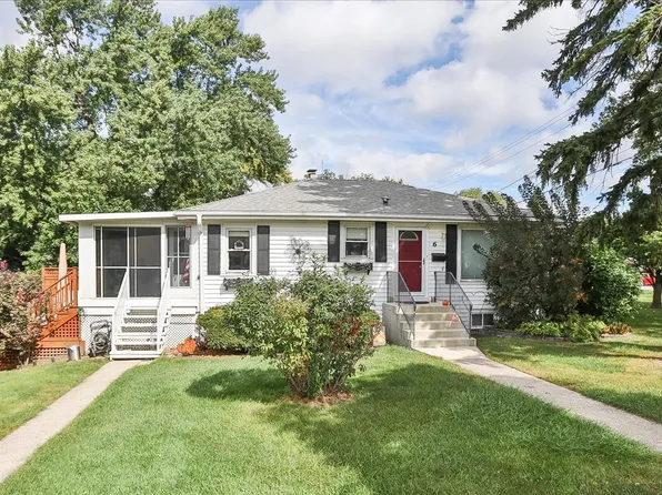 6 W Harding Rd, Lombard, IL 60148