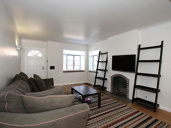 4th image of 181 S Corona St