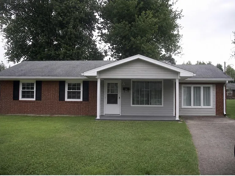 10710 Milwaukee Way — Photo 1