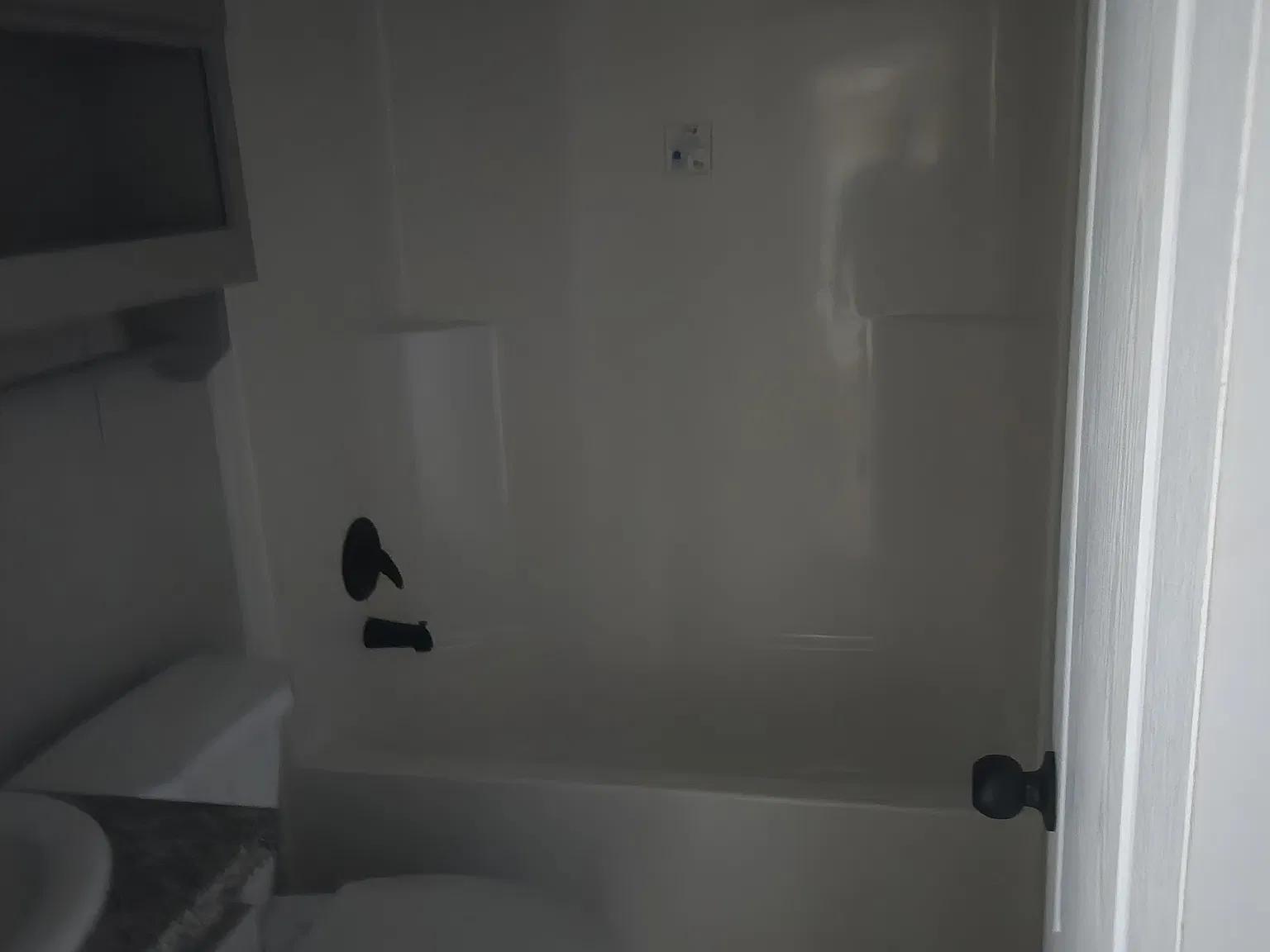 3 bed, 1056 sqft, $975 — Photo 1