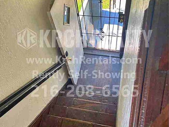 5th image of 13717 Benwood Ave #2