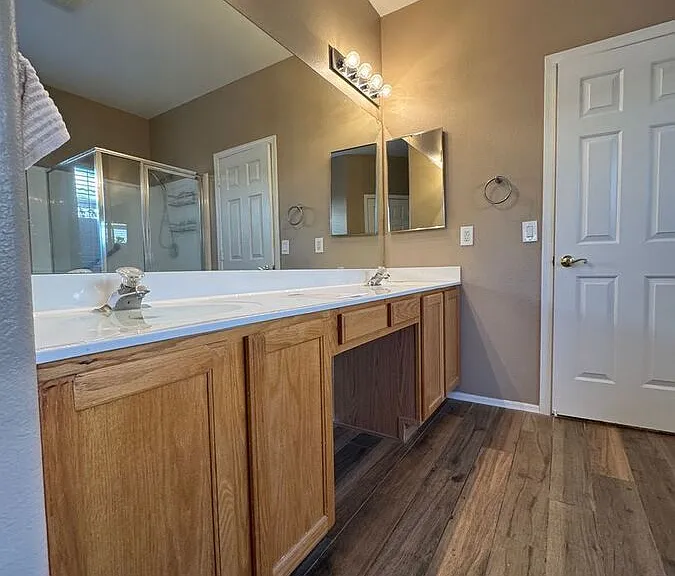 9450 W Quail Ave — Photo 26