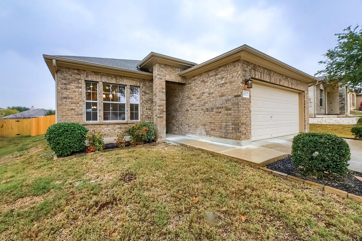 Building Photo - 1732 Amberwood Loop