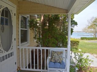 30 Rampasture Rd APT L, Hampton Bays, NY 11946