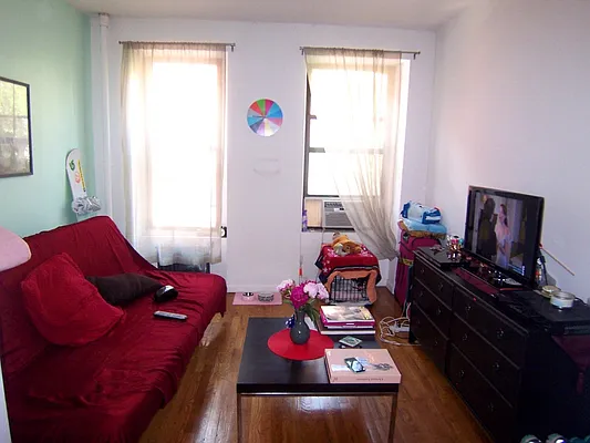 Rented by Town Residential | media 9