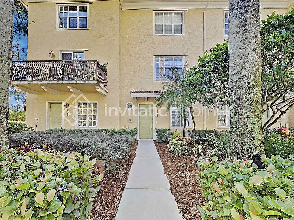 804 University Blvd
