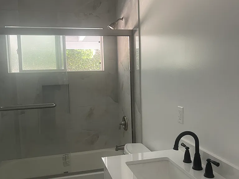 22620 Mobile St — Photo 7
