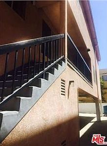 3rd image of 5328 Riverton Ave