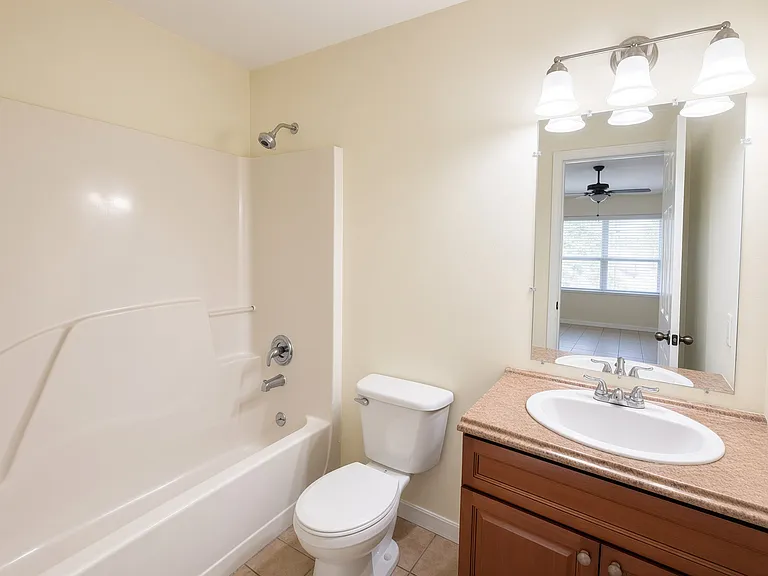 2408 Vernon Ave S — Photo 9