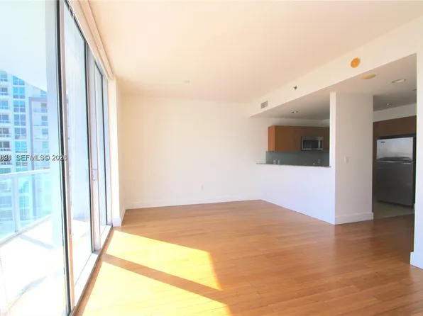 1050 Brickell Ave, Miami, FL