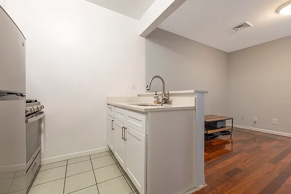 Rented by Spire Group | media 12