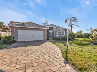 3941 Cape Cole Blvd #E, Punta Gorda, FL 33955
