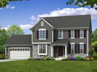 205 Farmstead Dr, Slinger, WI 53086