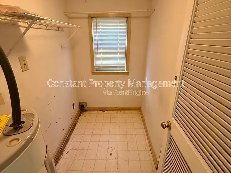 1031 Bond St #3 — Photo 11