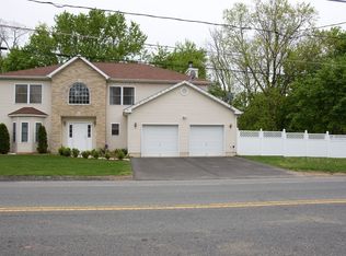 13 Pergola Ave, Jamesburg, NJ 08831