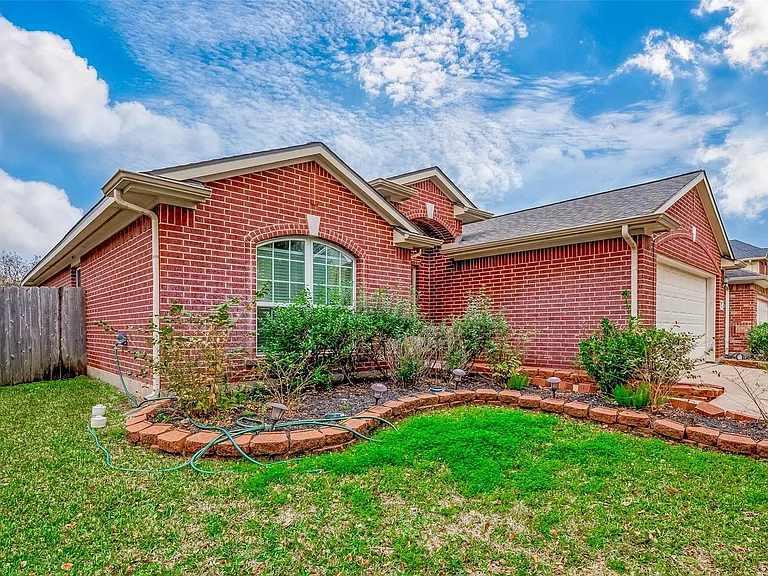 7514 Trail Holw — Photo 3