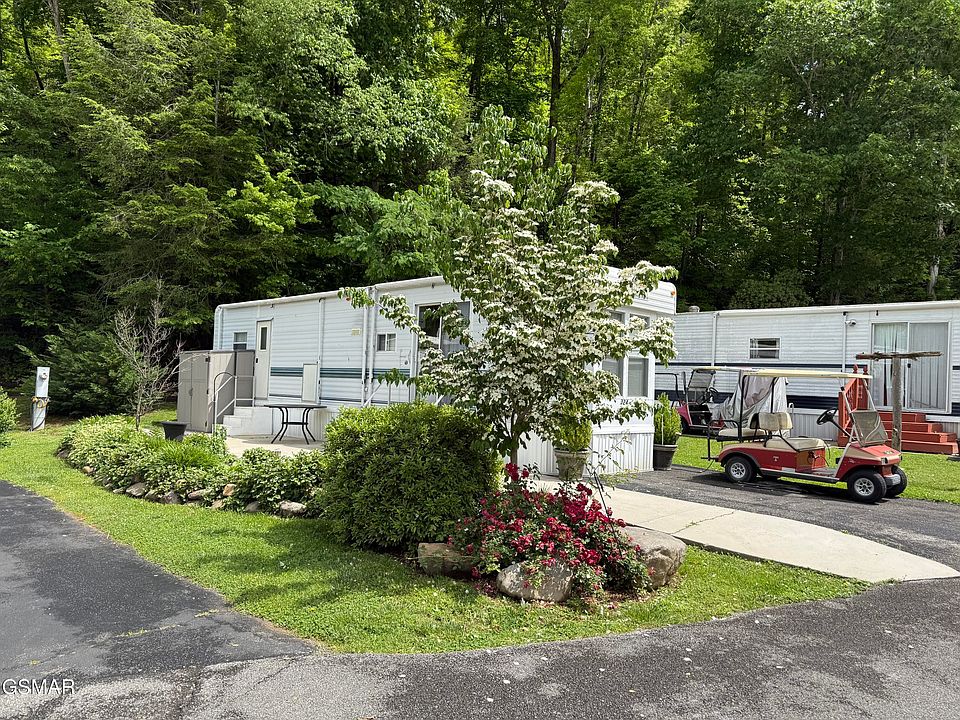 1st image of 4229 E Pkwy Lot 324