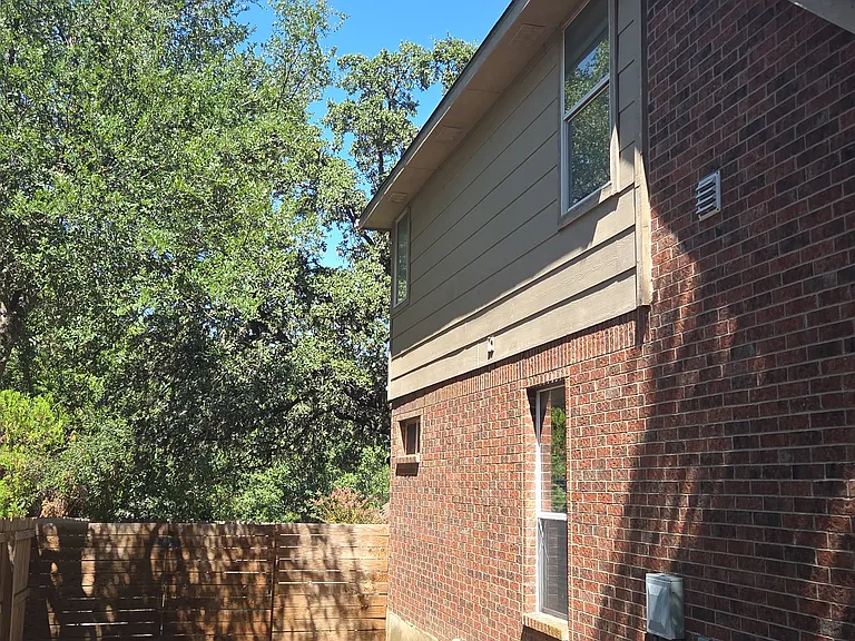 2524 Woodbridge Way — Photo 33