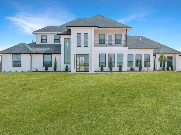 7916 NW 158th St, Edmond, OK 73013