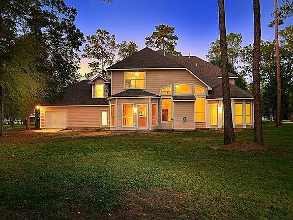 3rd image of 8911 Scenic Green Dr