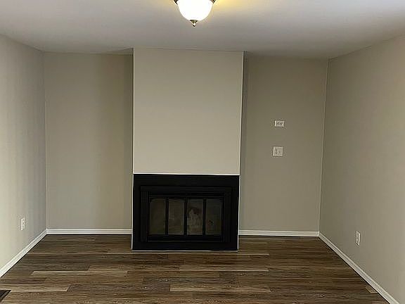 2nd image of 226 Rogers Dr