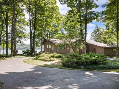 5686 S Maple City Rd, Maple City, MI, 49664