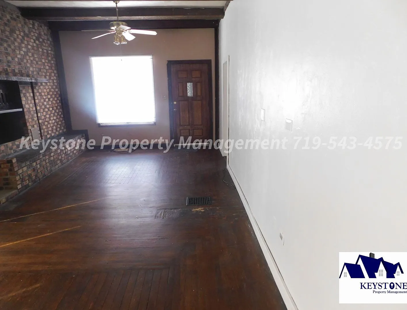Spacious 2 Bed, 2 Bath Home Lots of Storage Space & Large Deck in the Backyard $1000/$1000 — Photo 2