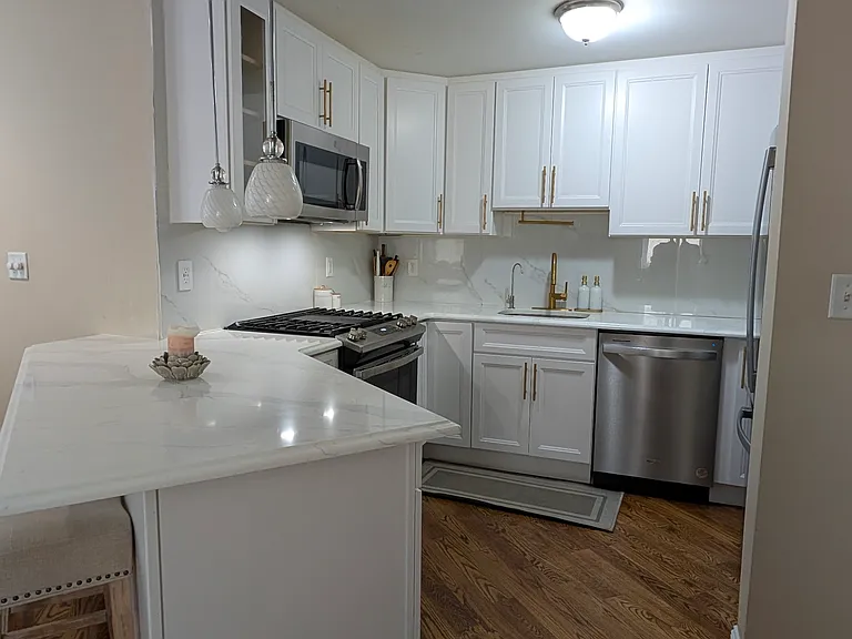 163-65 Newark St #2B — Photo 14