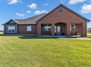2320 Harvest Moon Ln, Sanger, TX 76266