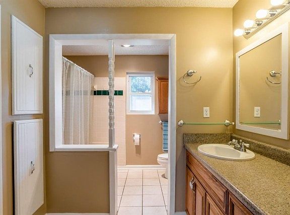 2nd image of 1494 Pine Lane Dr