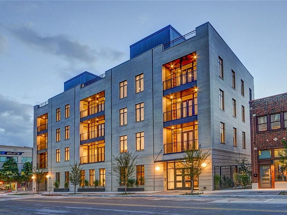 1st image of 701 N Hudson Ave #404