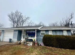 206 Debbie Ln, Tecumseh, OK 74873