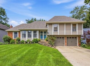 7822 Westgate Dr, Lenexa, KS 66216