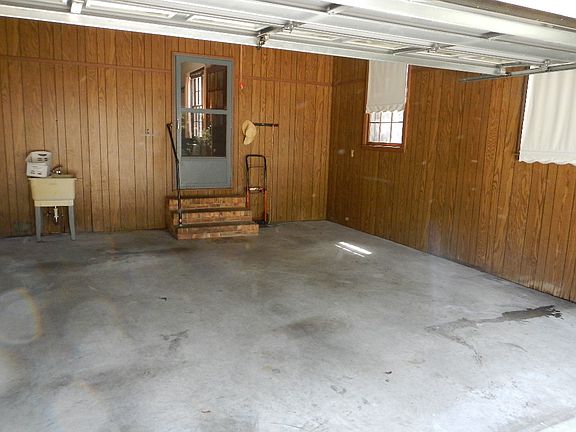 2 Car Garage