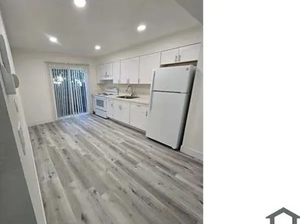 2933 Eastern Ave APT 4, Sacramento, CA 95821