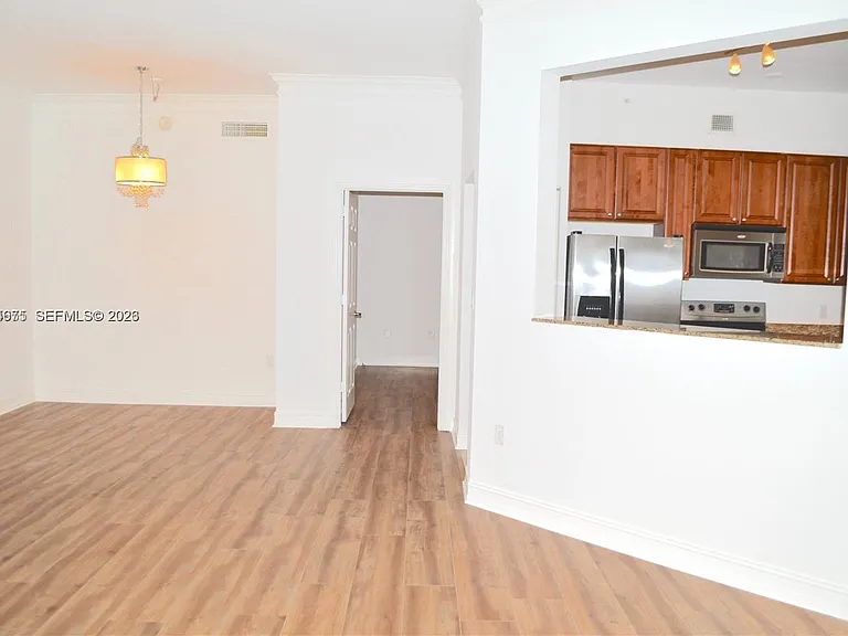 3001 NE 185th St #129 — Photo 12