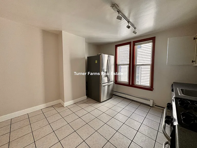 19 Monmouth St #2 — Photo 18