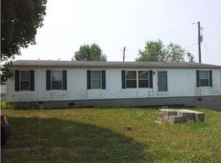 2708 Dunham Rd, Leon, WV 25123