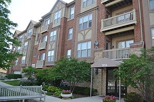 2nd image of 1914 Farnsworth Ln Unit 203