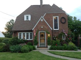5026 Lake Shore Rd, Hamburg, NY 14075