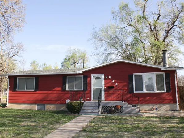 624 W 6th St, Pratt, KS 67124
