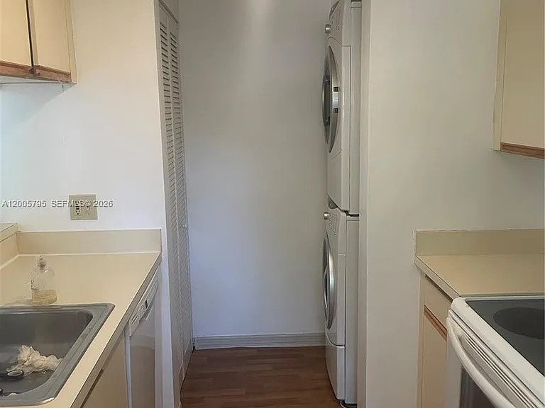6553 SE Federal Hwy #10-102 — Photo 8