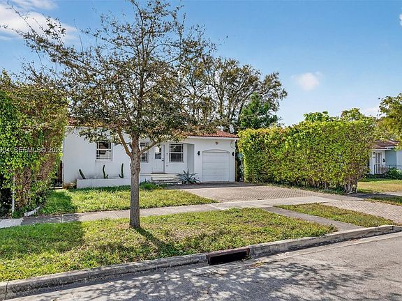 5th image of 620 SW 27th Rd