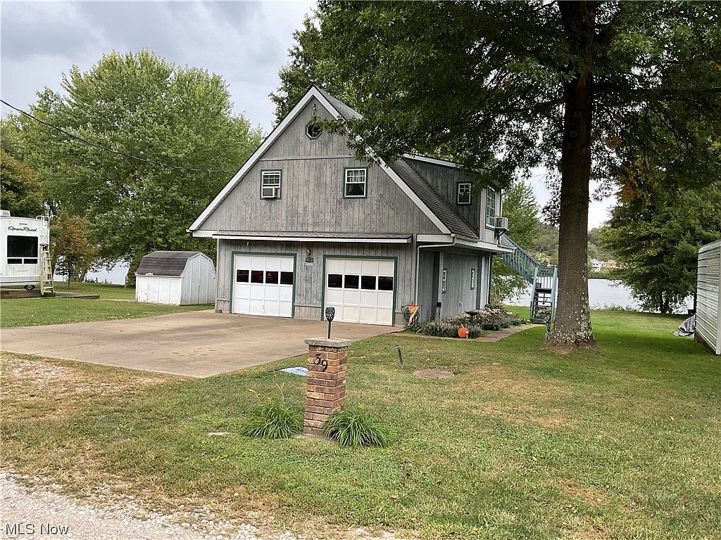 39 Friendly Landing, Sistersville, WV 26175