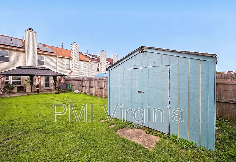 1651 Mantane Arch — Photo 28